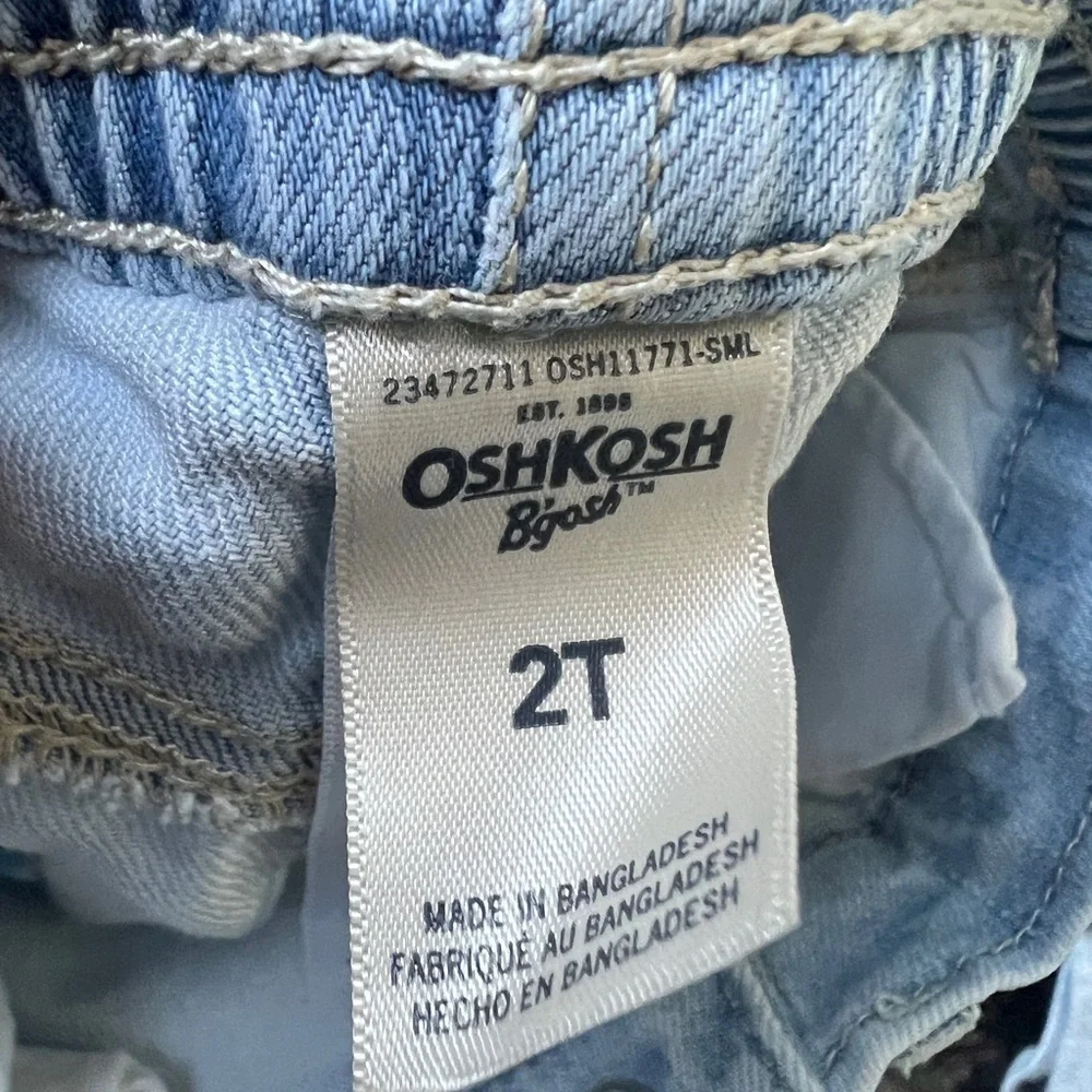 Oshkosh B’Gosh 2T Girls Ripped Jean Shorts